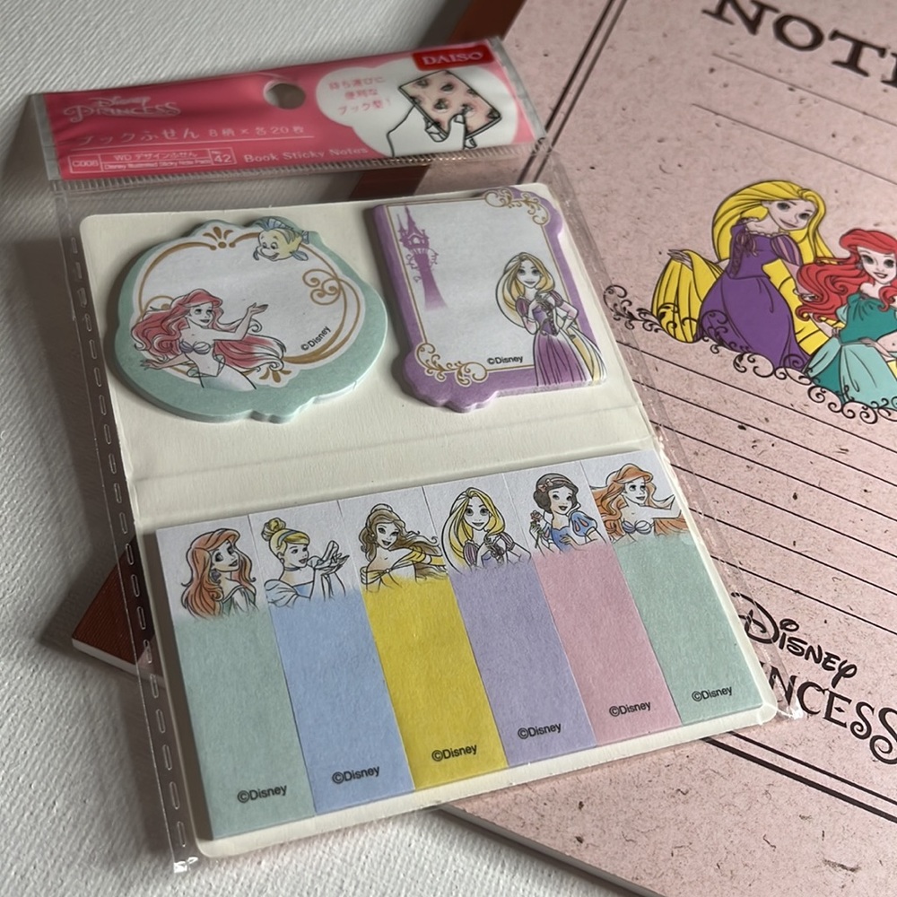 Disney | Disney Princesses | Notebook & Book Annotation Sticky Notes - Picture 2 of 8